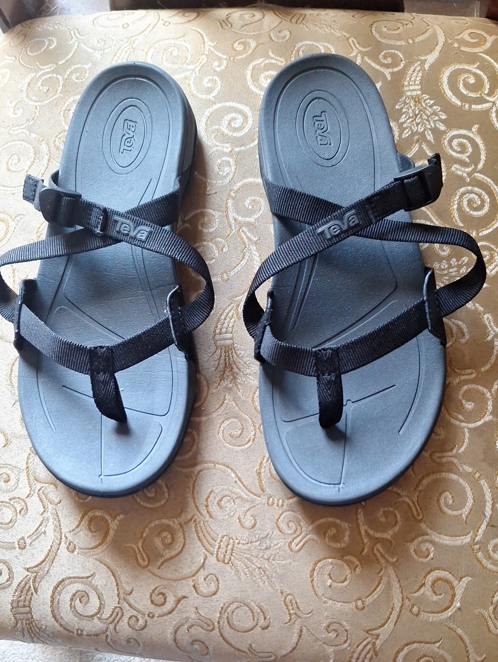 Teva Ascona Flip Slip Womens Size 8